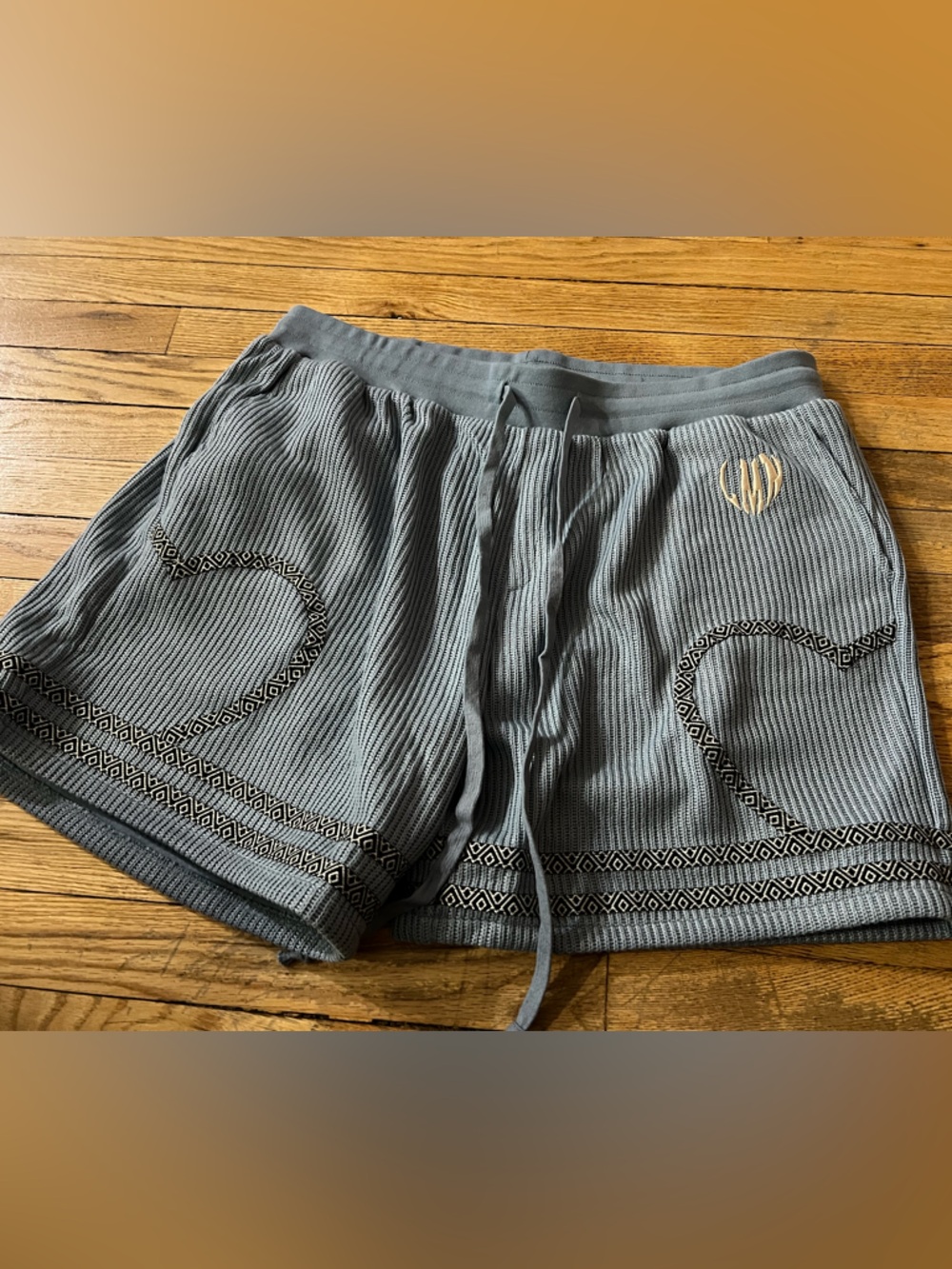 LIFTED ANCHORS Men's Gray Ribbed Athletic Shorts with Heart Accent